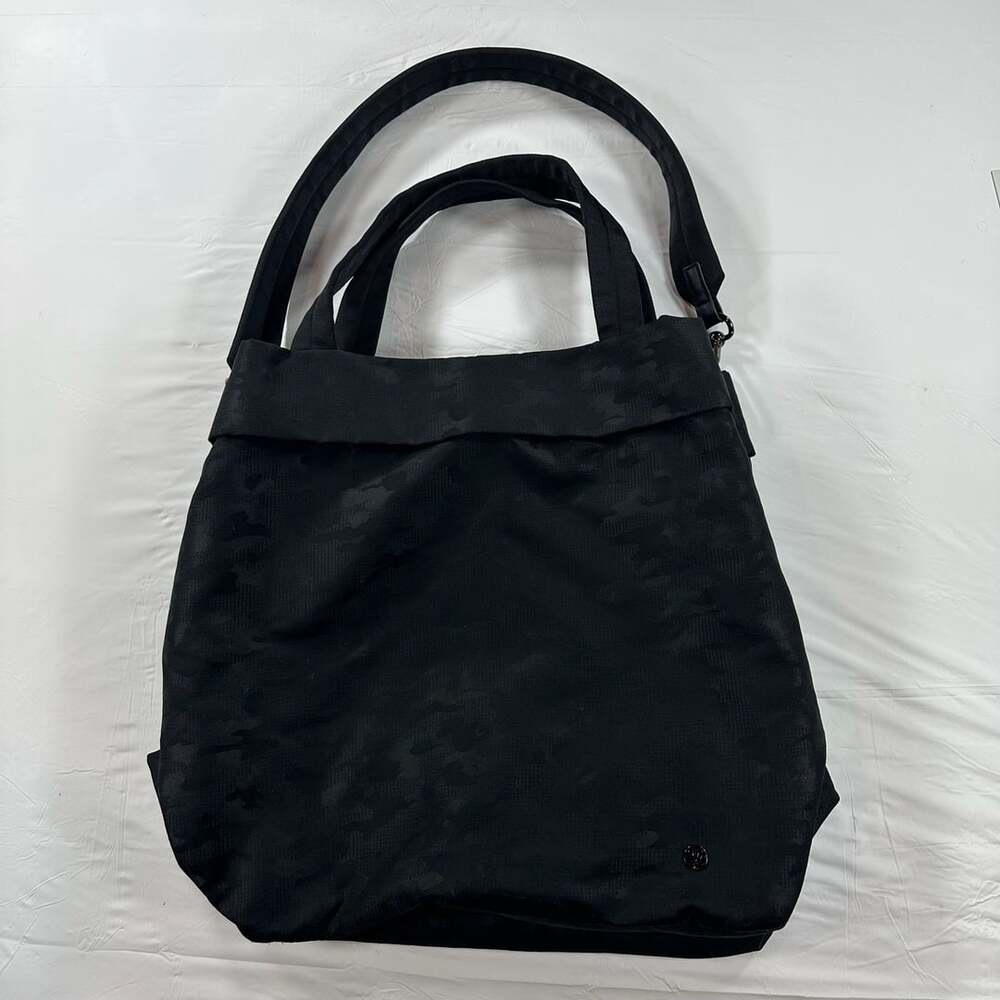 Lululemon On My Level Bag 19L Tote Women Black Camo Crossbody Purse